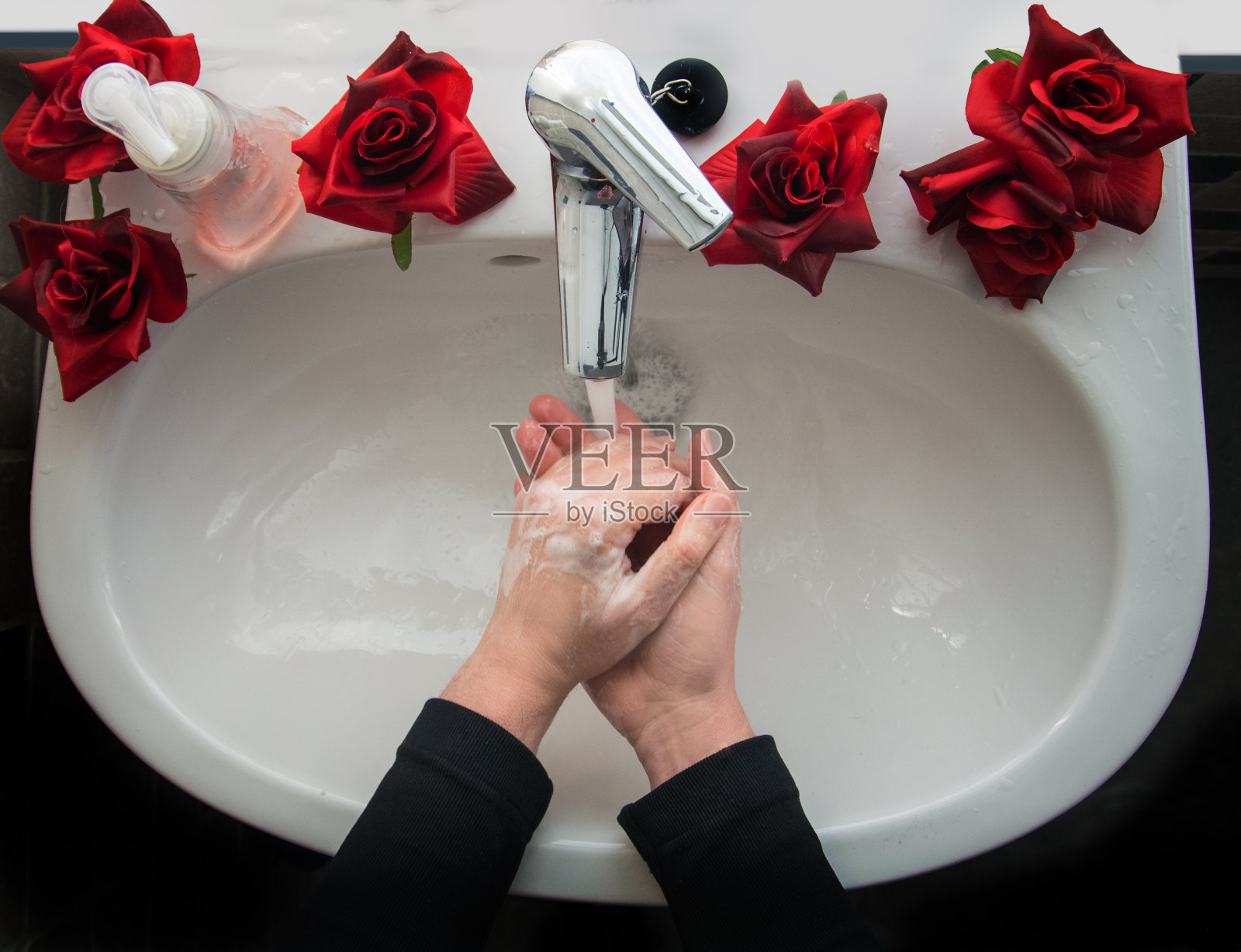 玫瑰色水槽照片摄影图片