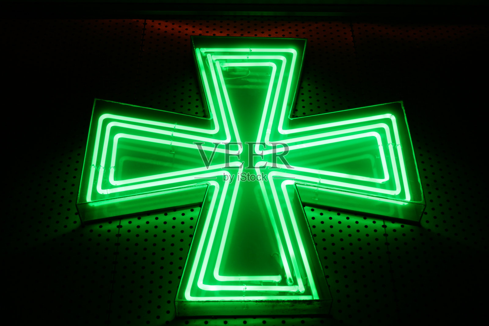 绿十字照片摄影图片