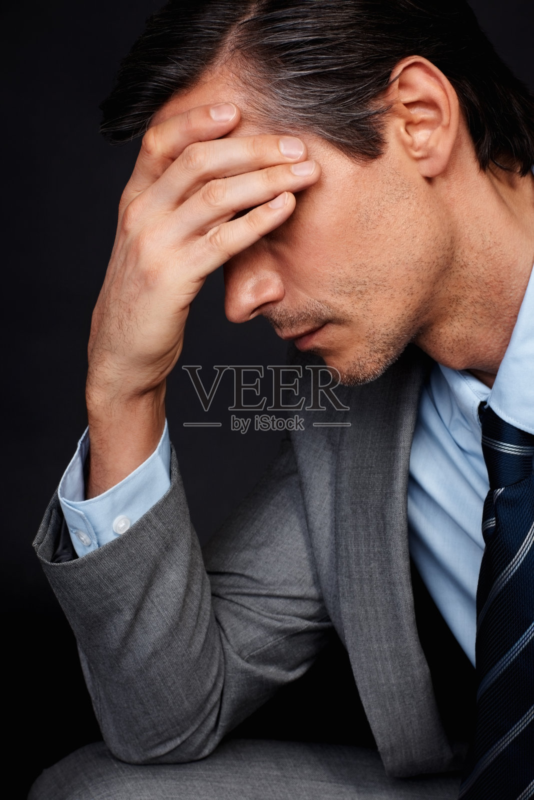 不高兴的高管照片摄影图片