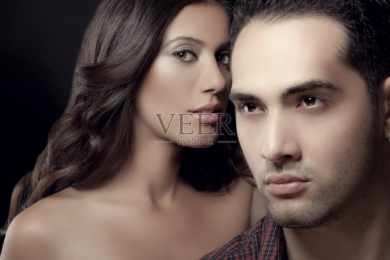 有吸引力的夫妇照片摄影图片