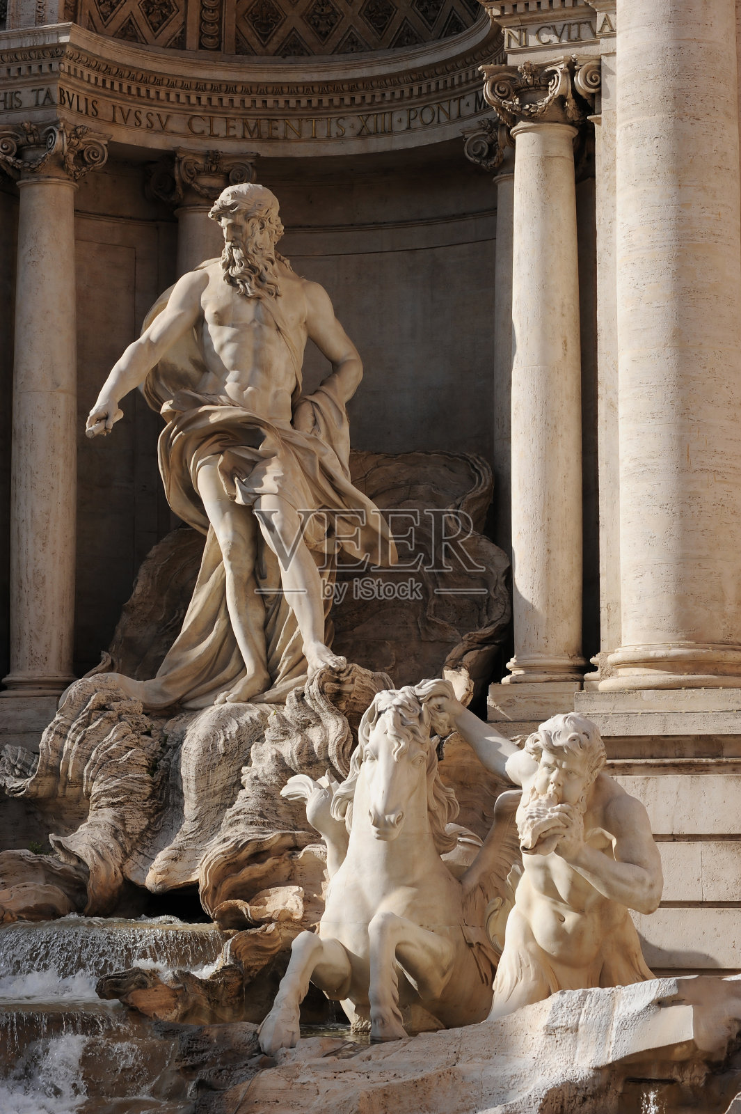 特莱维喷泉的海神照片摄影图片