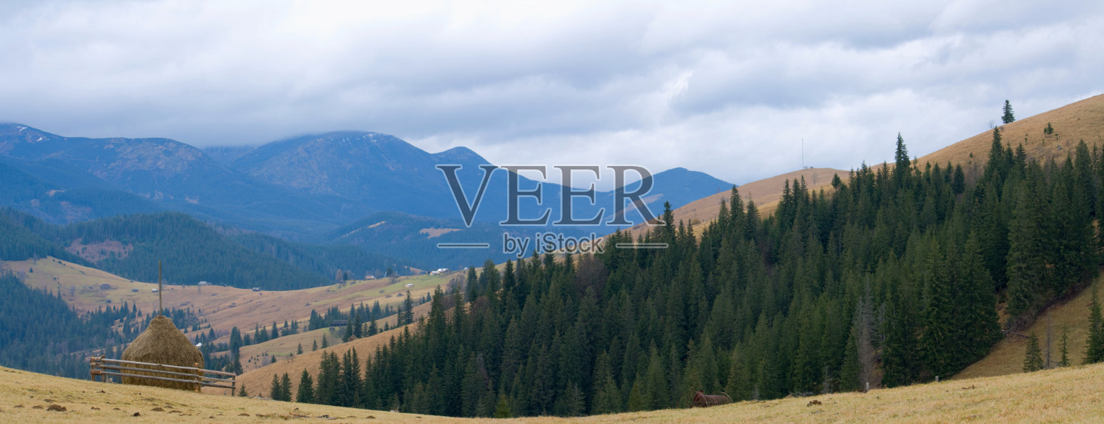 山脉。照片摄影图片