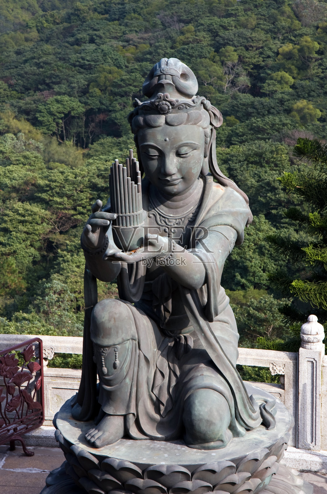 在大屿山供佛照片摄影图片