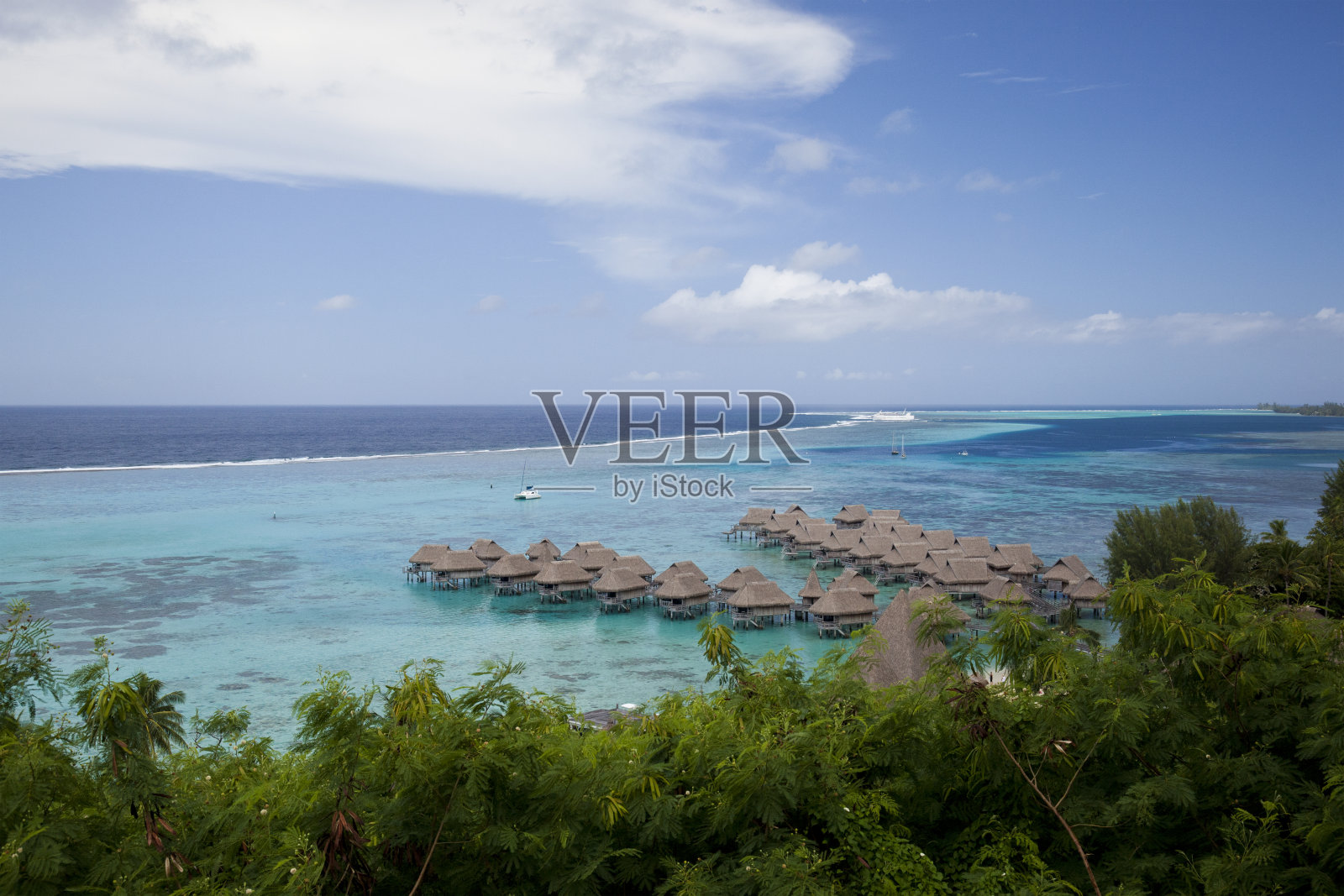 摩瑞亚法属波利尼西亚水上小屋照片摄影图片