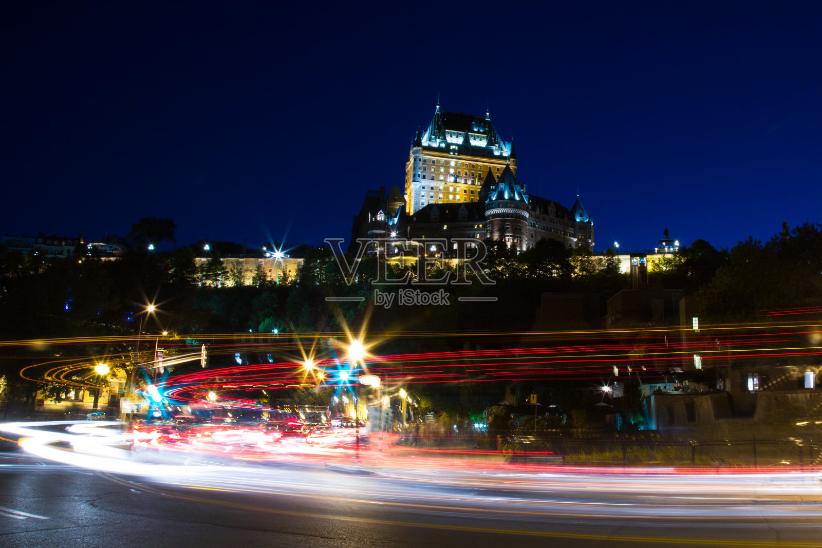 芳堤纳克城堡的夜晚，魁北克市，加拿大照片摄影图片