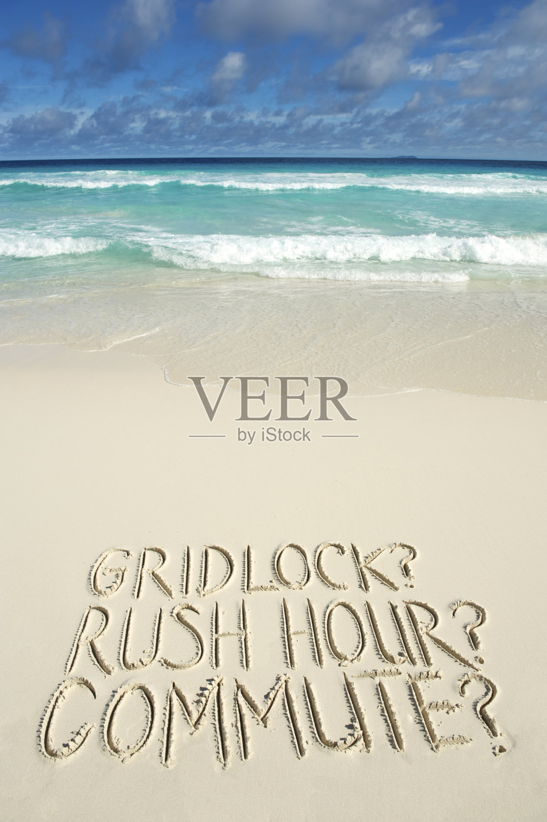 热带海滩交通拥堵问题照片摄影图片