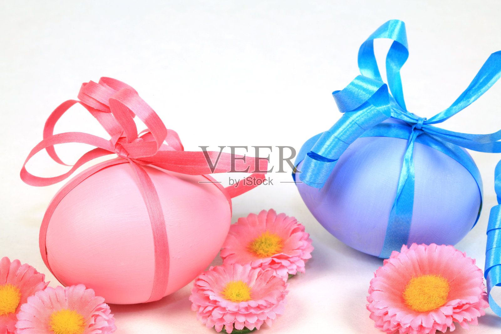 双胞胎男孩和女孩照片摄影图片