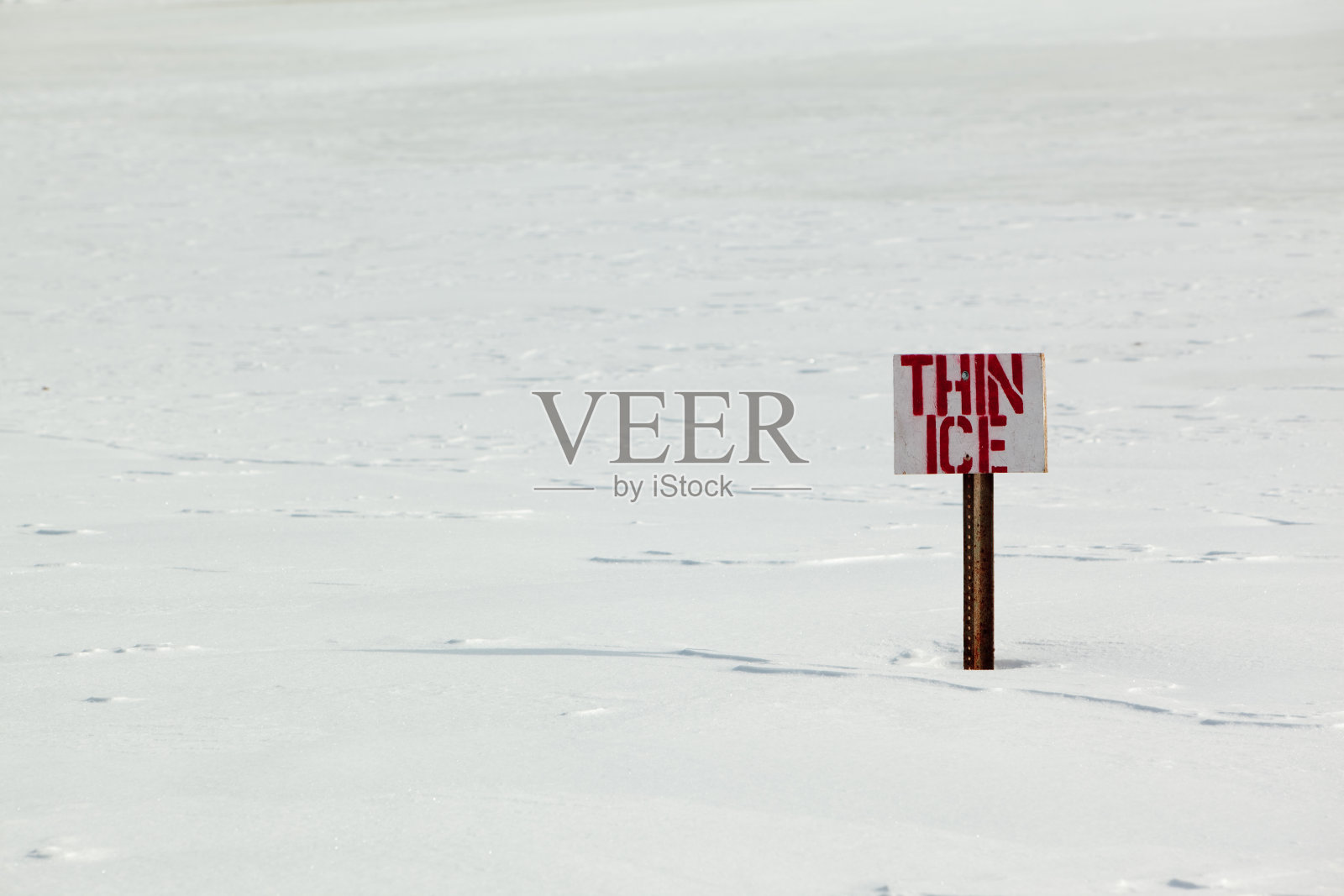 标志:薄冰照片摄影图片