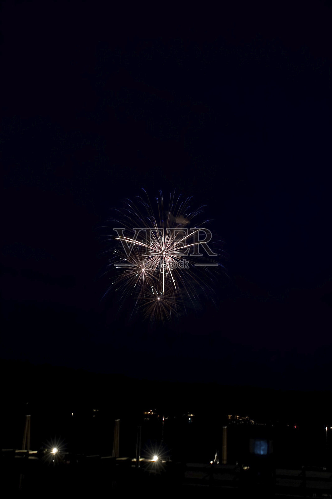 小爆炸。照片摄影图片