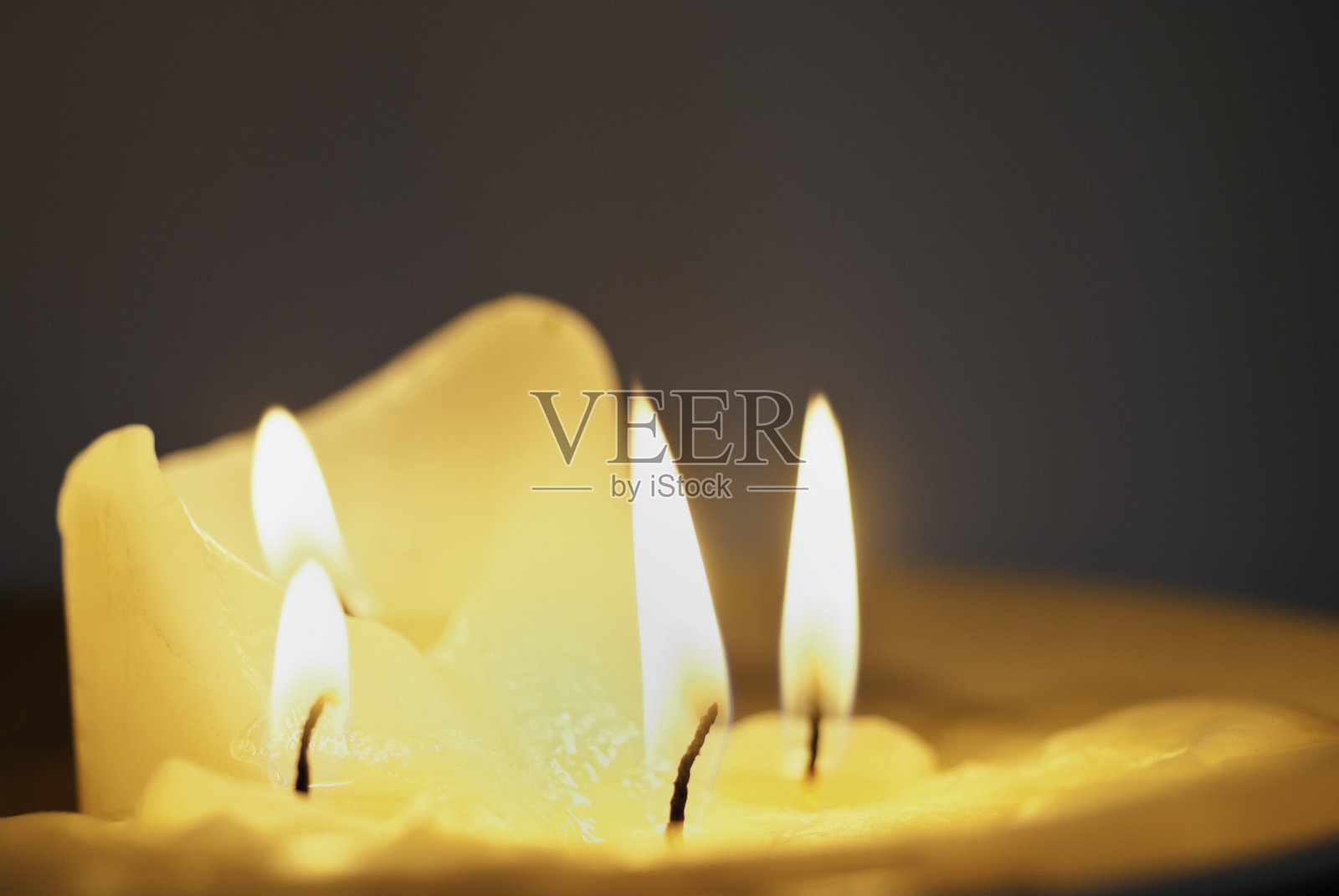 蜡烛的火焰照片摄影图片