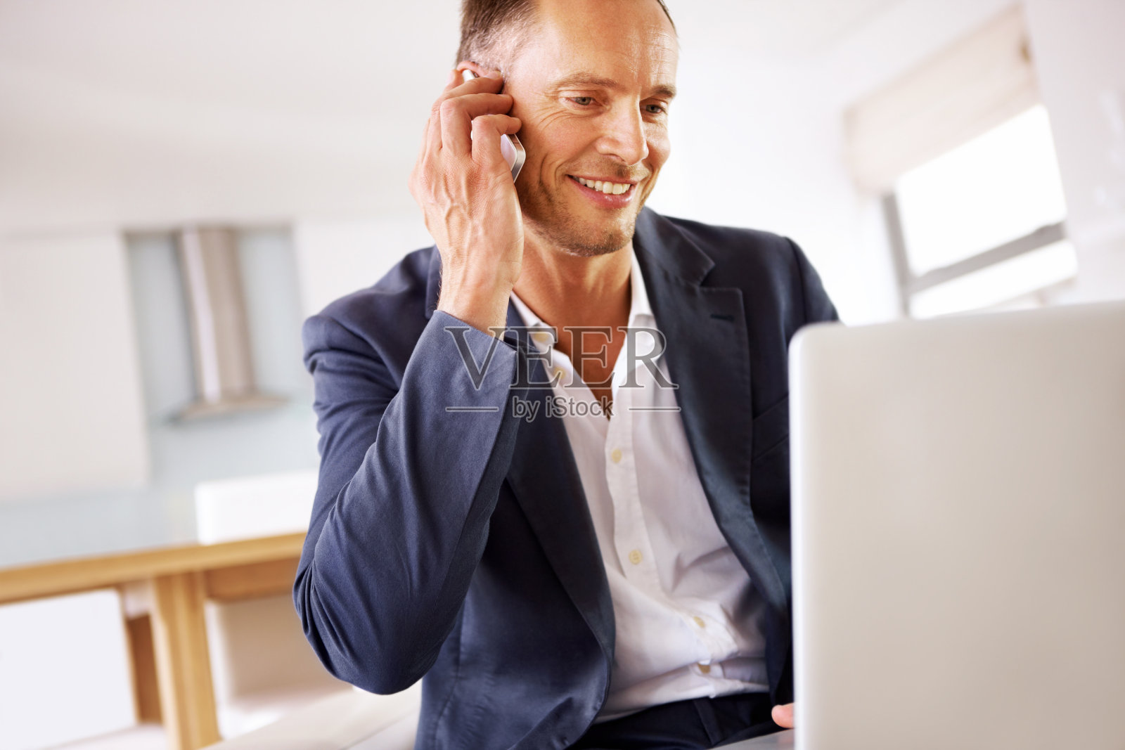 让我的客户了解情况照片摄影图片