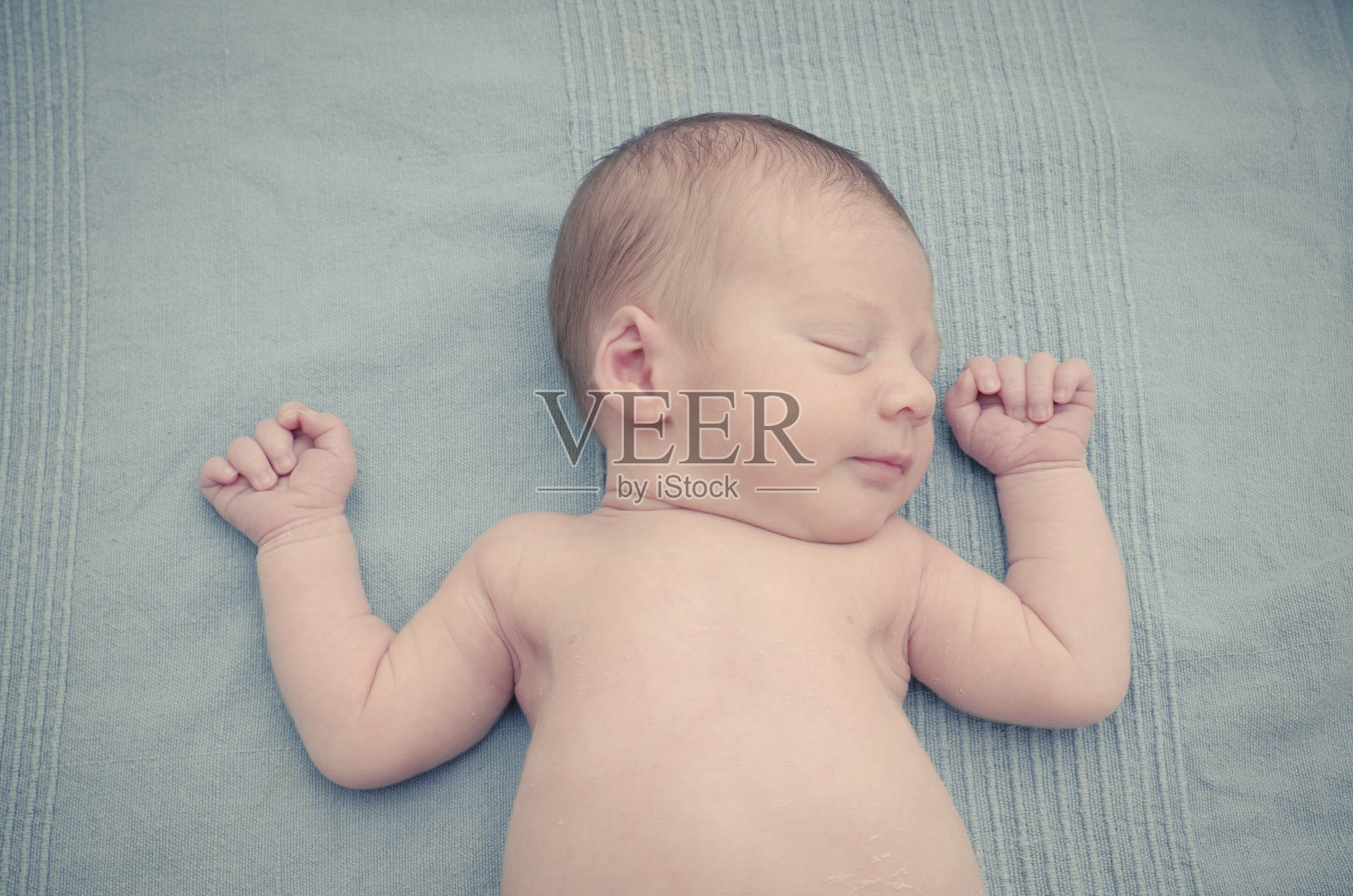 新出生的照片摄影图片