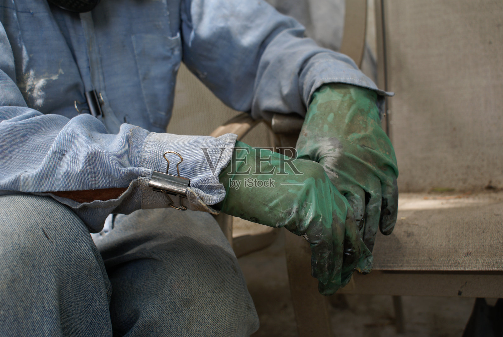 防护手套和防护衬衫照片摄影图片