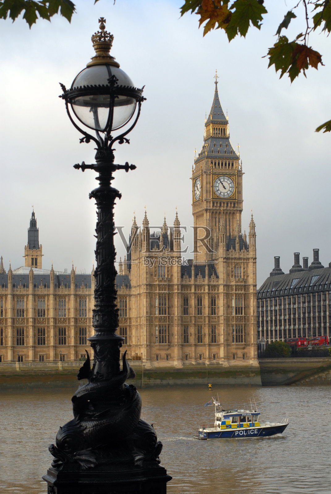 泰晤士河警察。照片摄影图片
