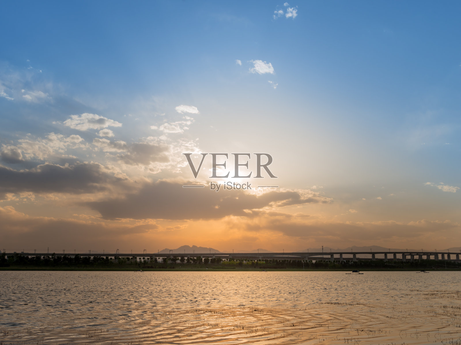 日出桥照片摄影图片