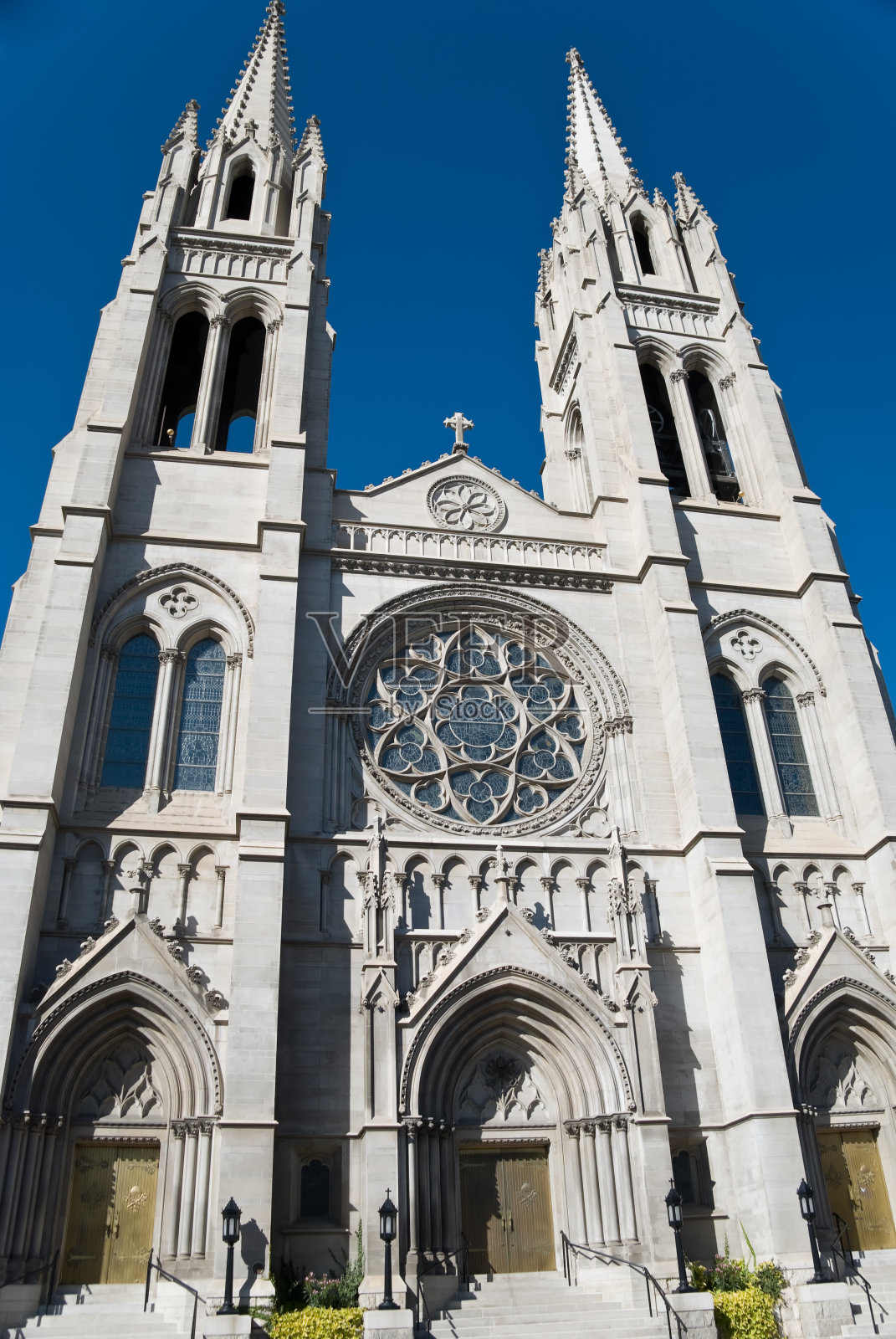 古老的哥特式教堂照片摄影图片