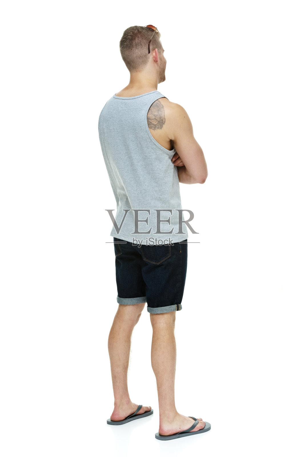 随便一个人站着看别处的背影照片摄影图片