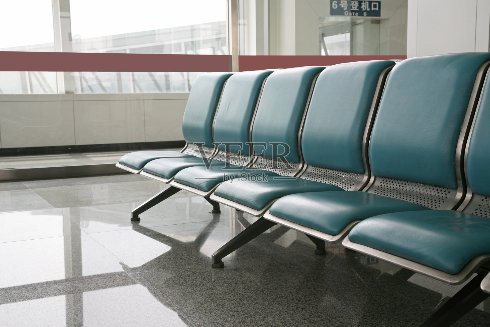 机场休息室空座位照片摄影图片