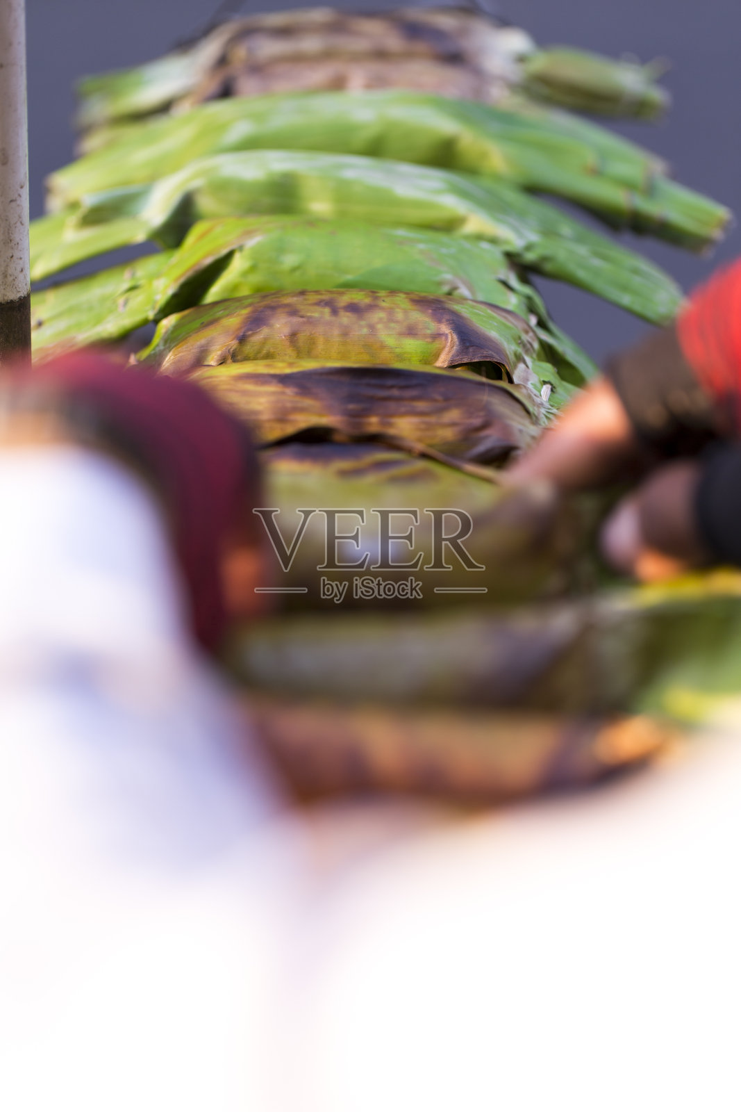 用香蕉叶做椰子糯米照片摄影图片