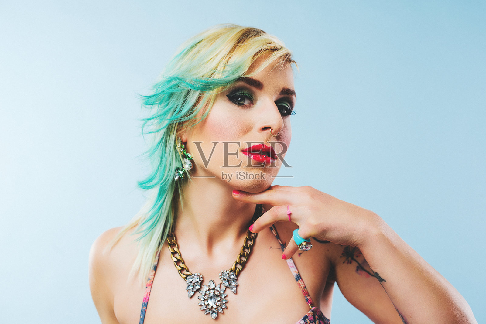 美丽多彩的女人画像照片摄影图片