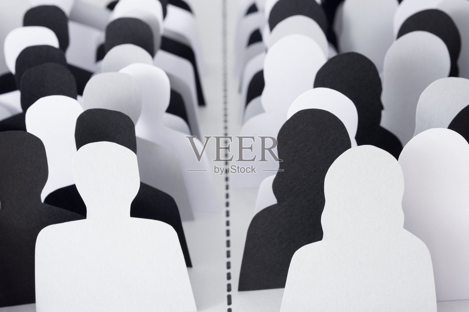 面对男人和女人照片摄影图片