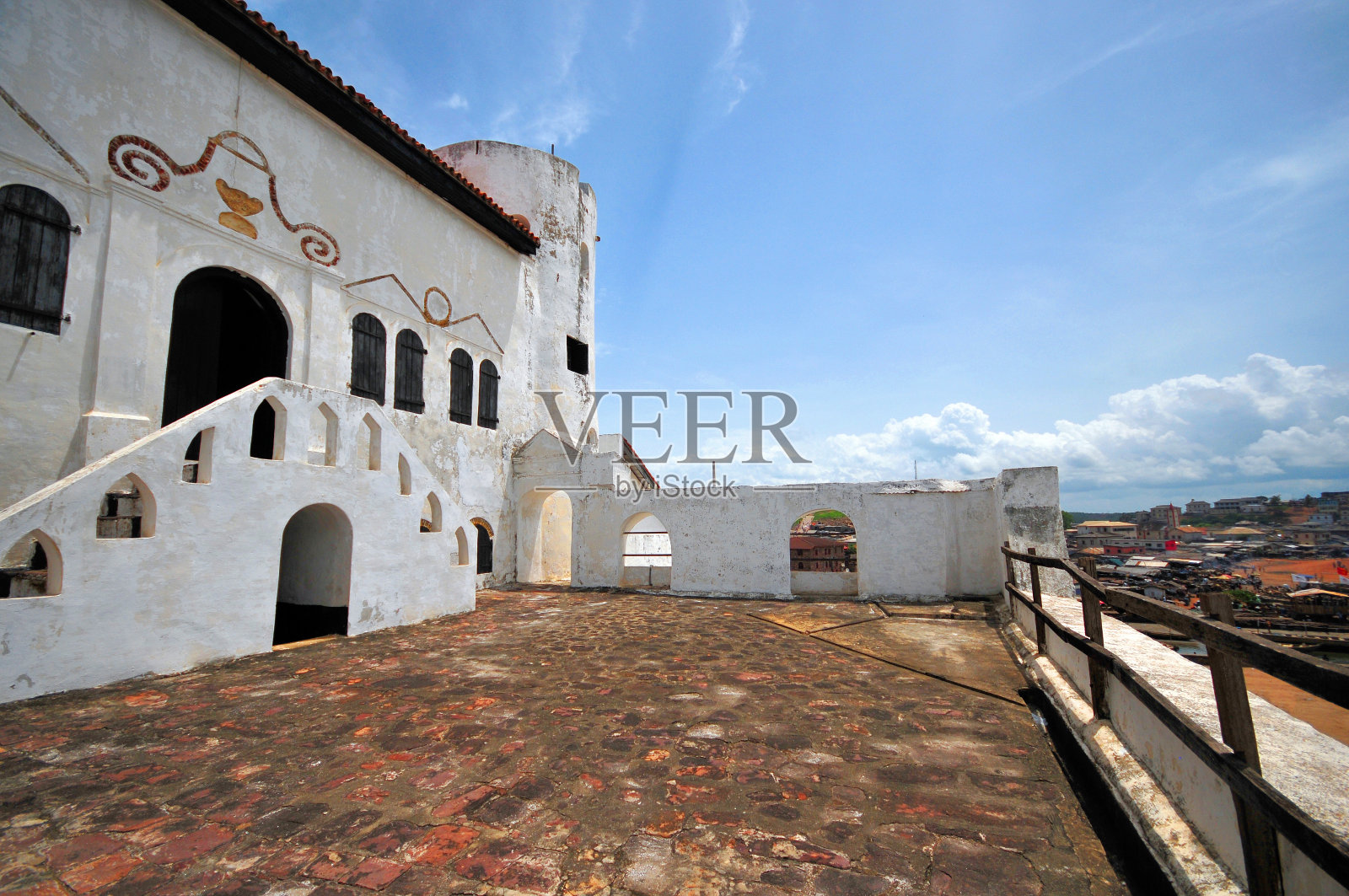 加纳，埃尔米纳城堡:露台照片摄影图片