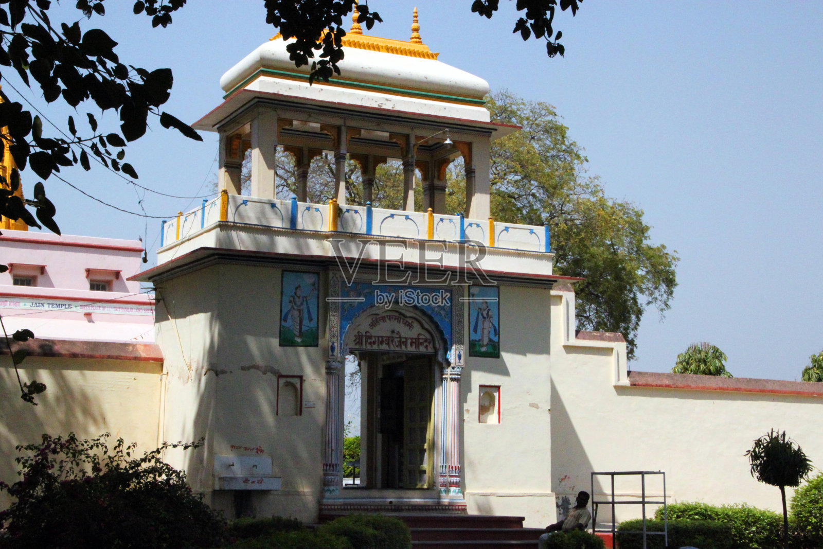 印度:萨尔纳特的耆那教寺照片摄影图片