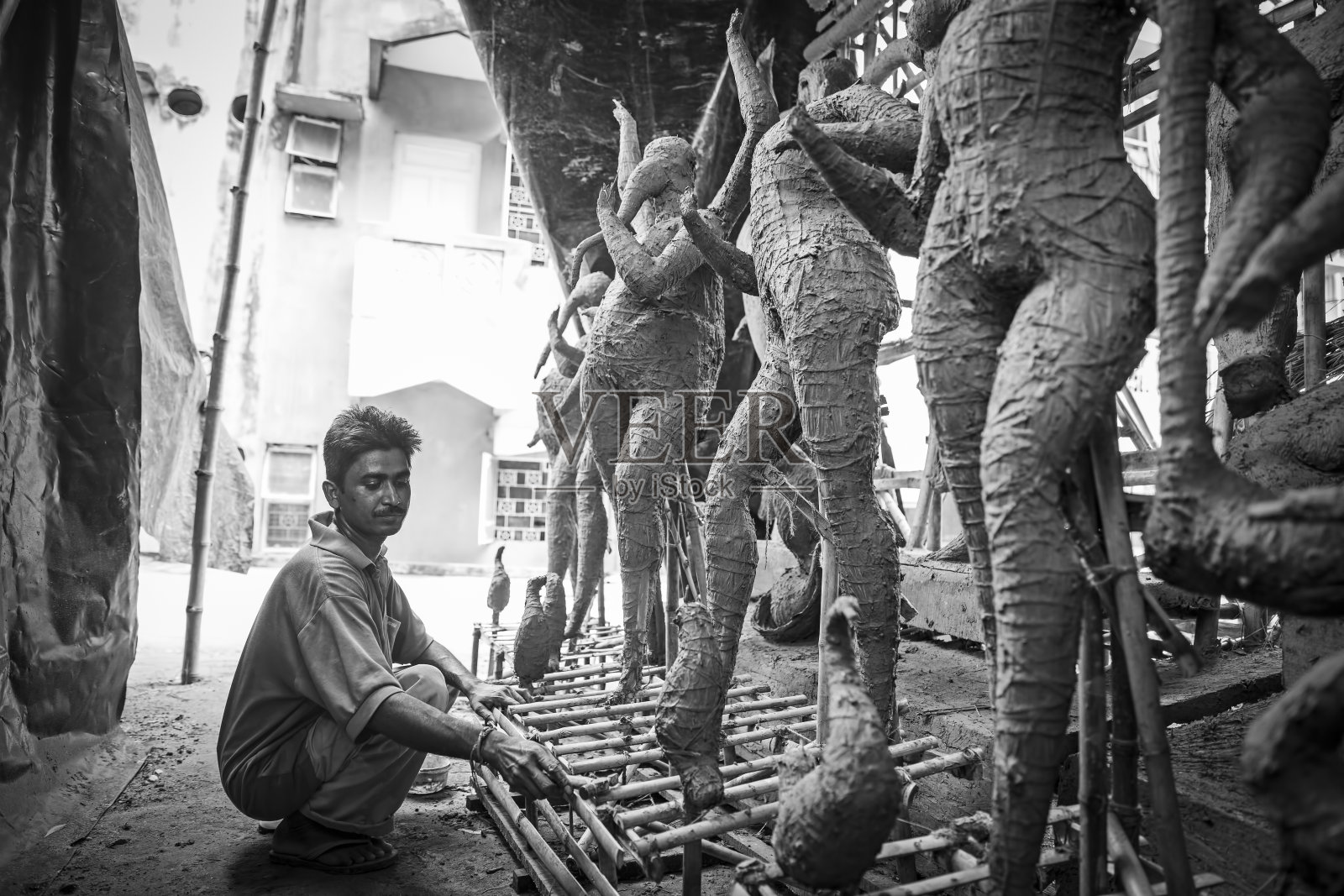 杜尔迦神像正在制作中照片摄影图片