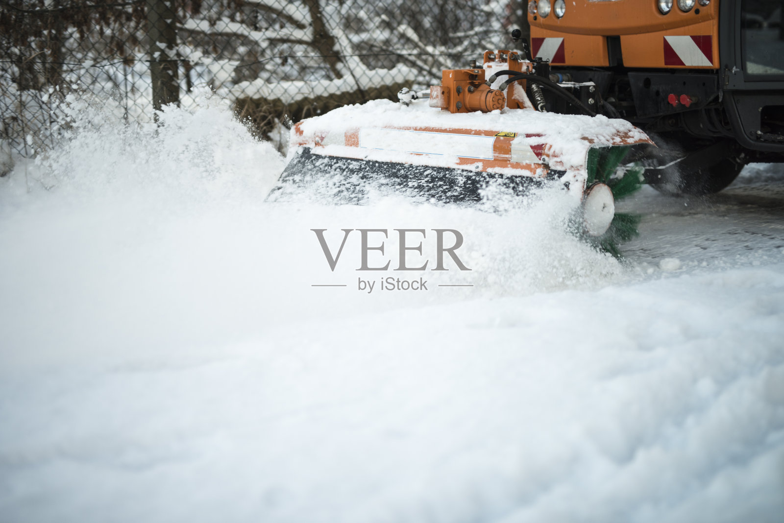 清除食物路径上的积雪照片摄影图片