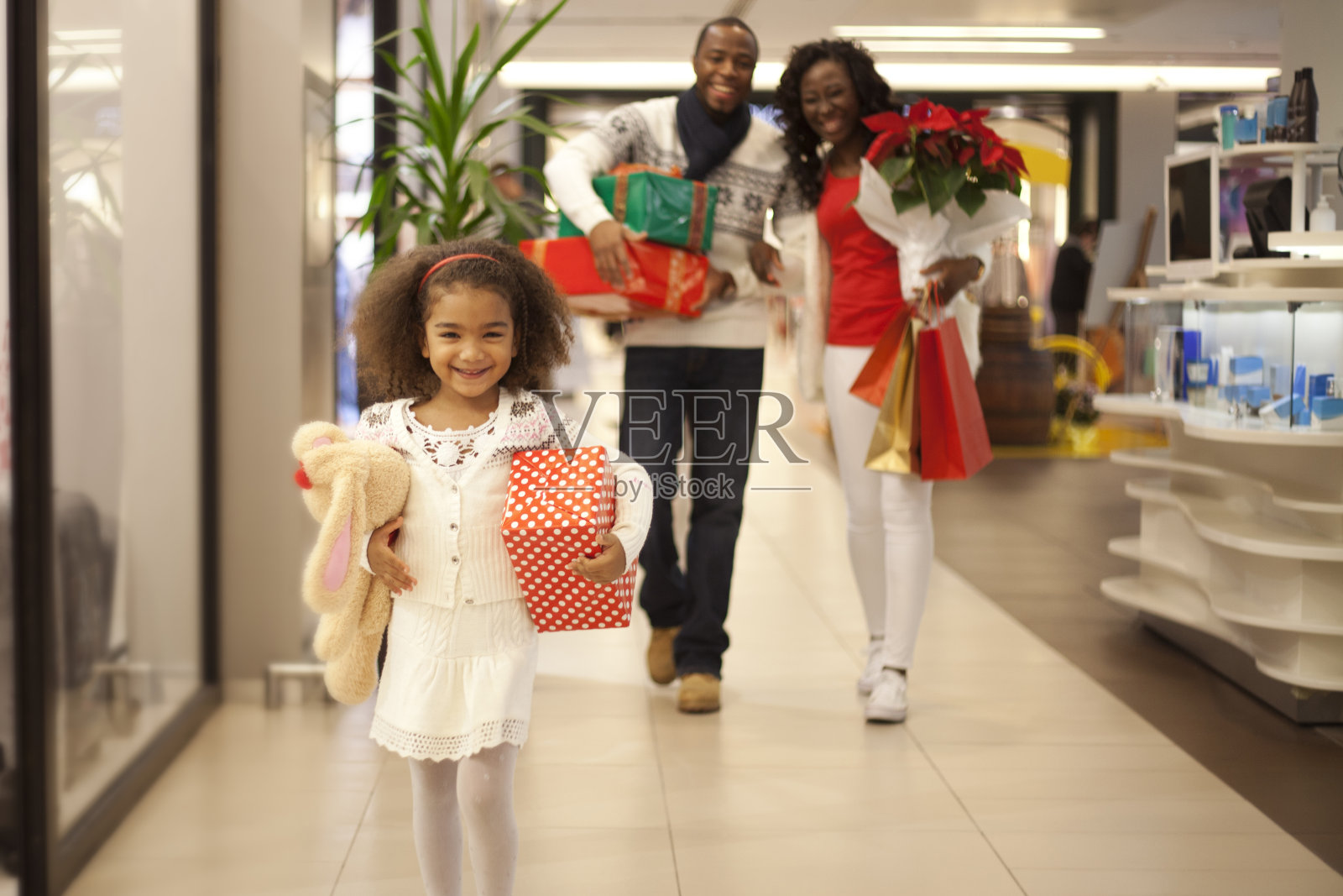 家庭圣诞购物照片摄影图片
