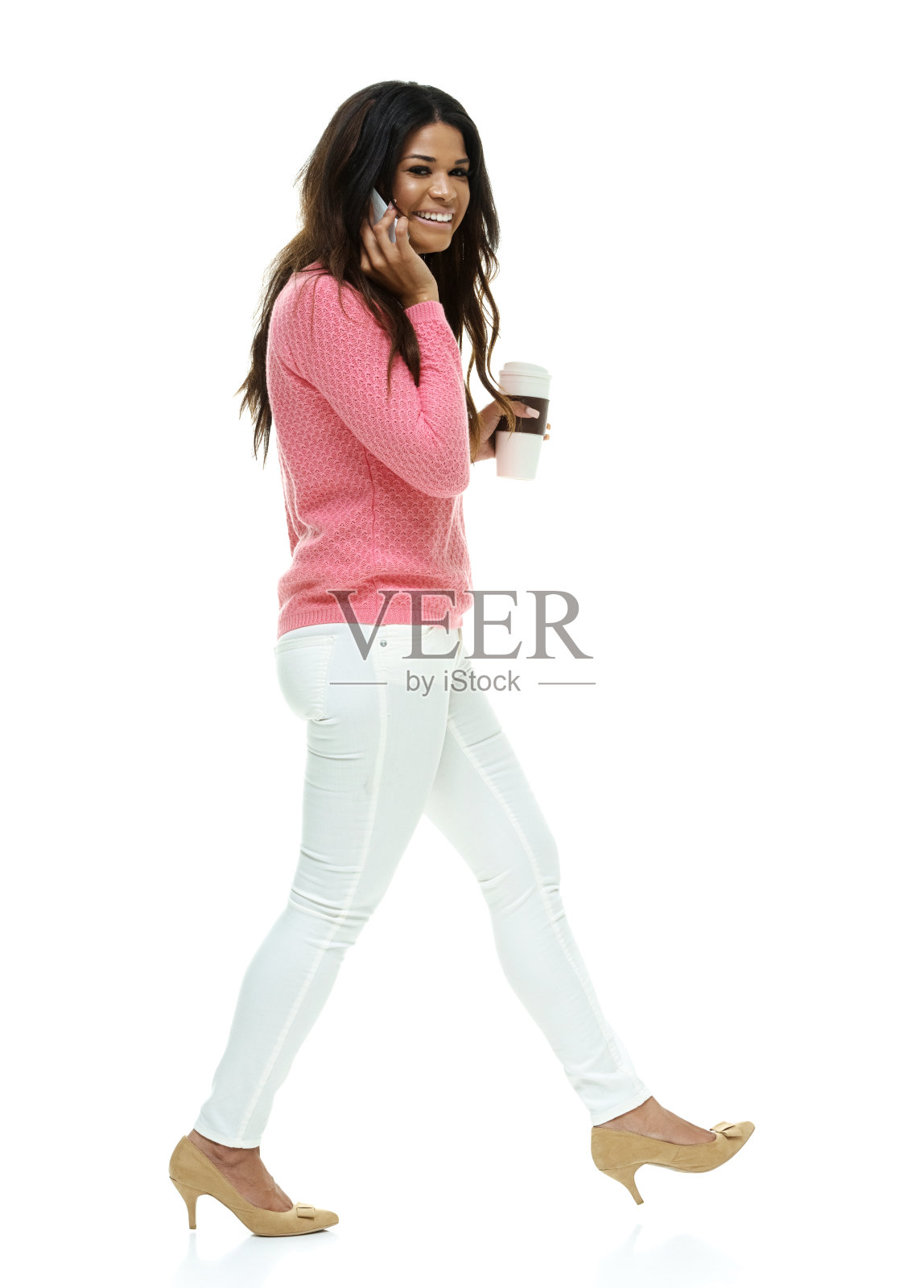 时尚的女人在移动和行走照片摄影图片