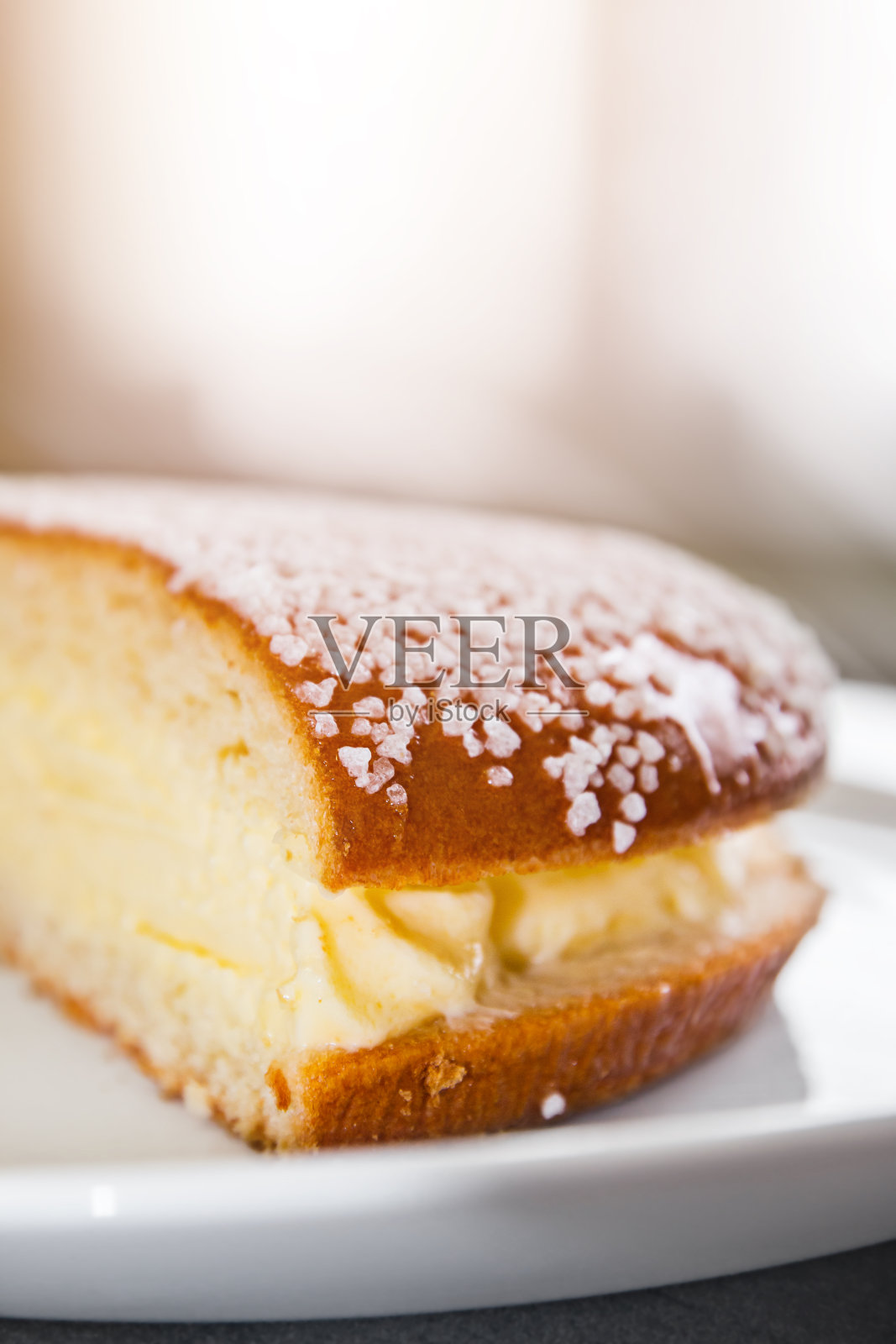 Tropezian派(Tropezienne)自制法式蛋糕选择性聚焦特写照片摄影图片