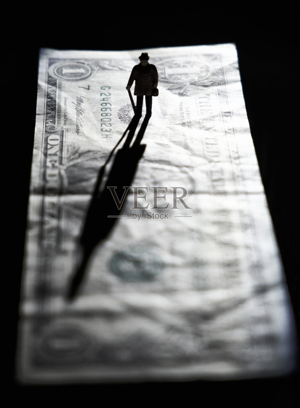 钱的男人照片摄影图片