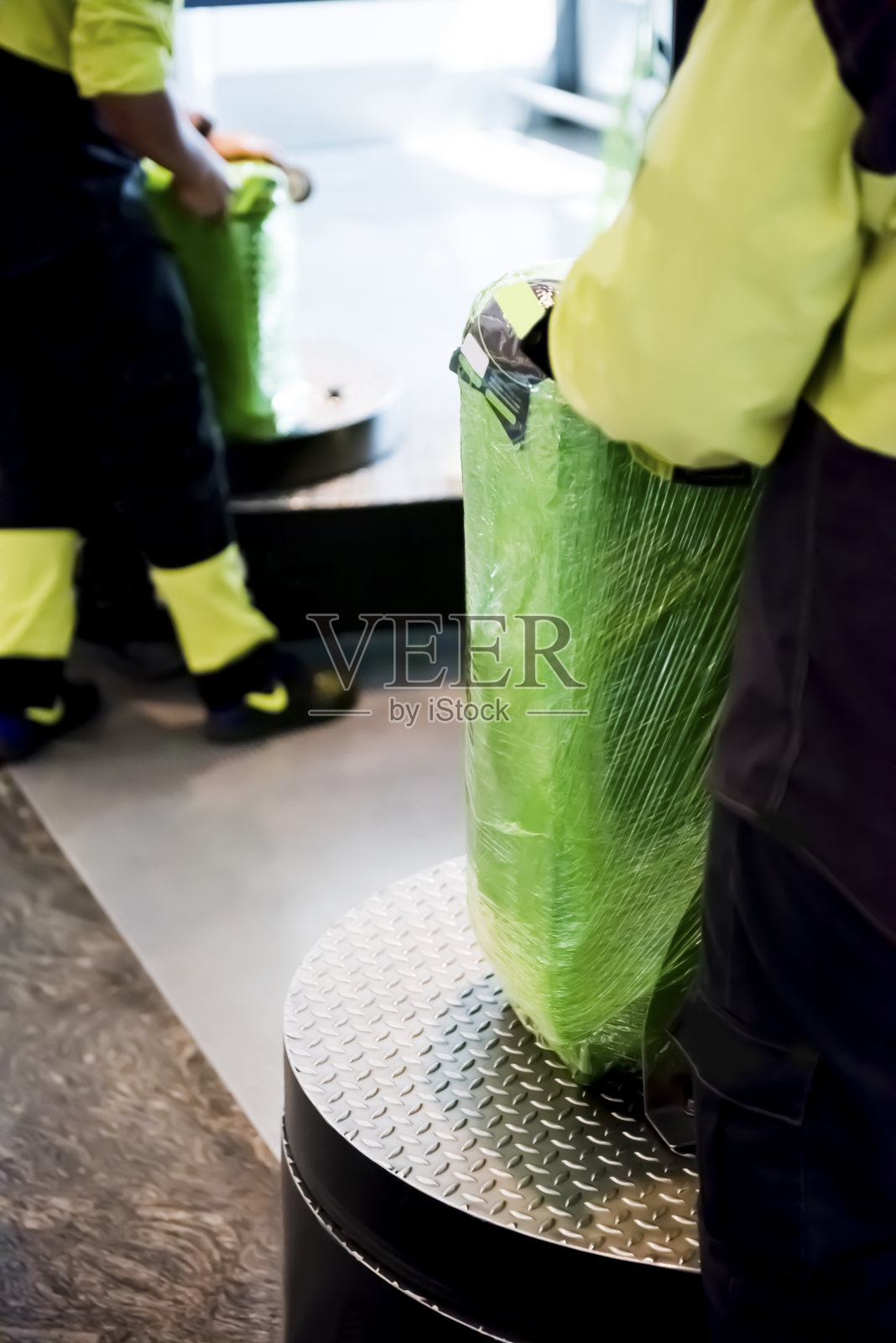 行李包装服务照片摄影图片