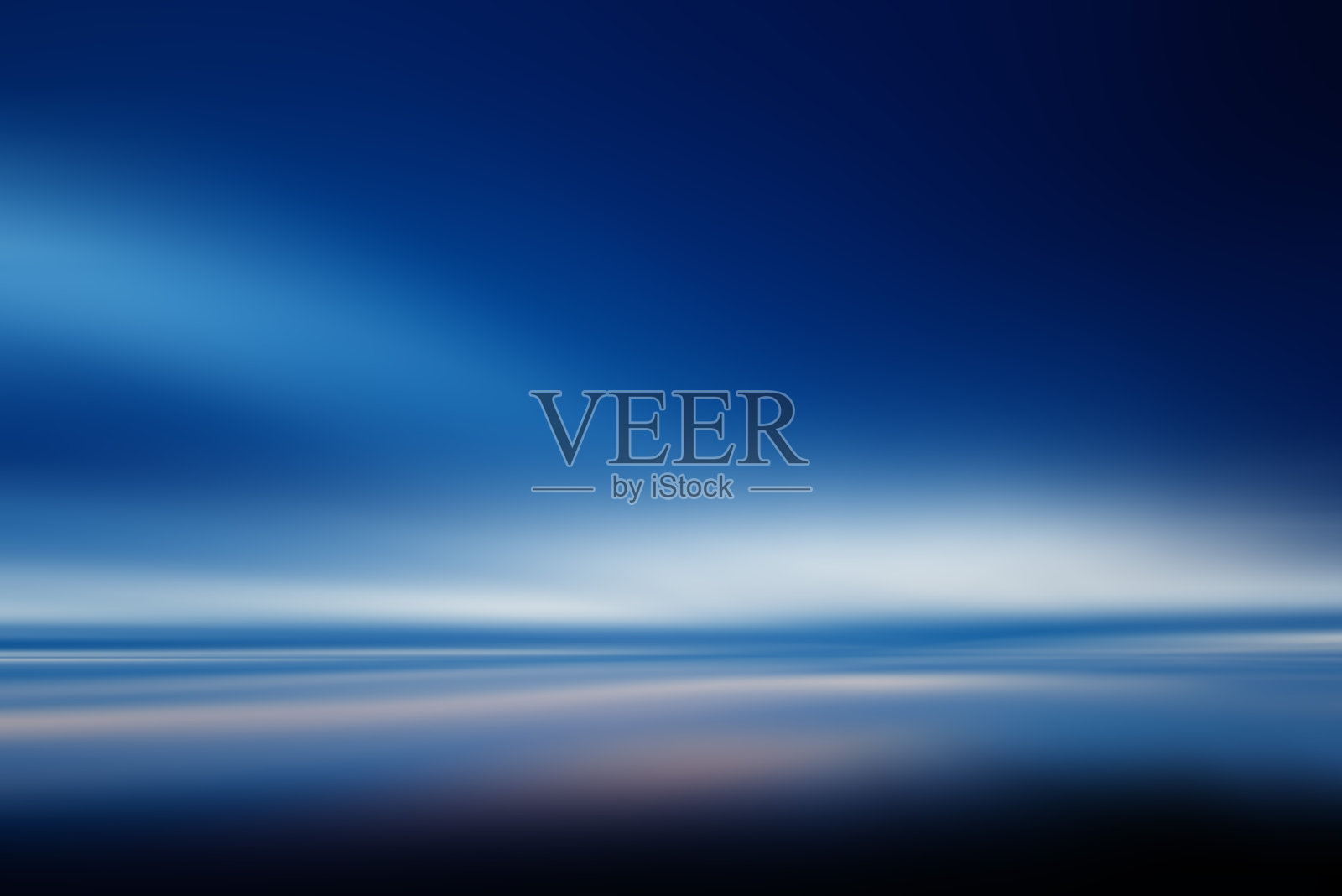 傍晚狡猾和云抽象背景，散焦，蓝色，白色，全帧照片摄影图片