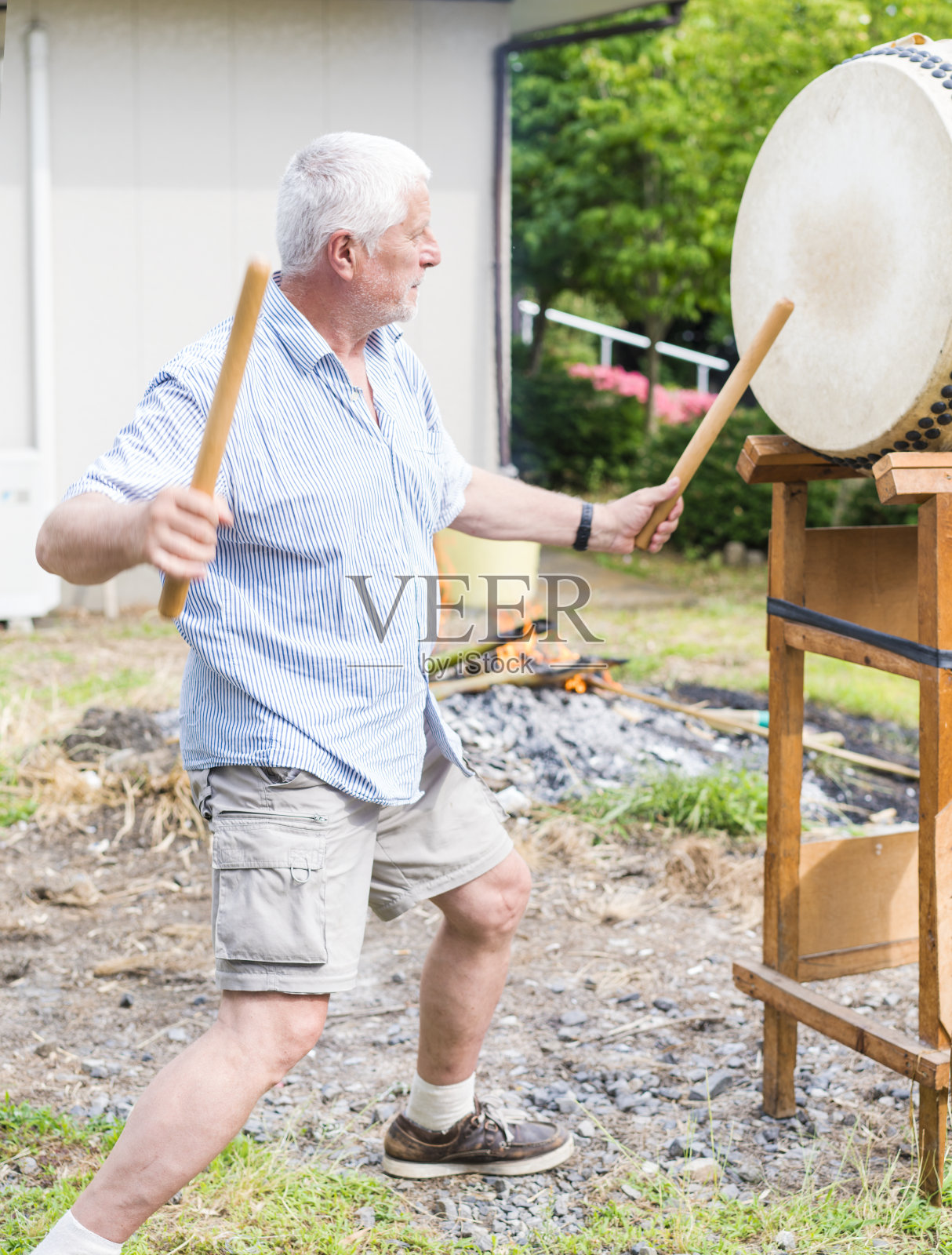 玩人，与传统的日本鼓太子，筑波，日本照片摄影图片