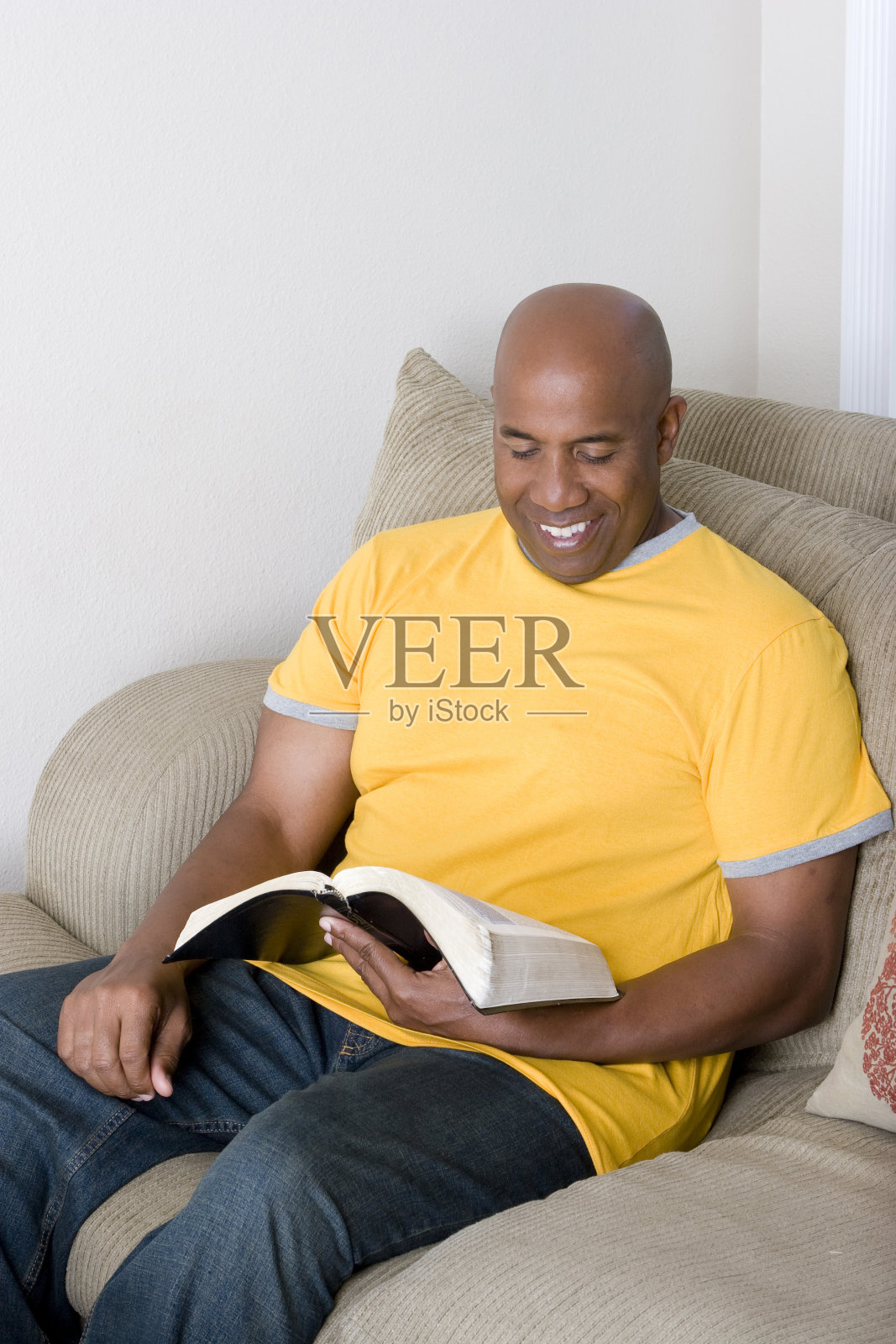 人阅读照片摄影图片