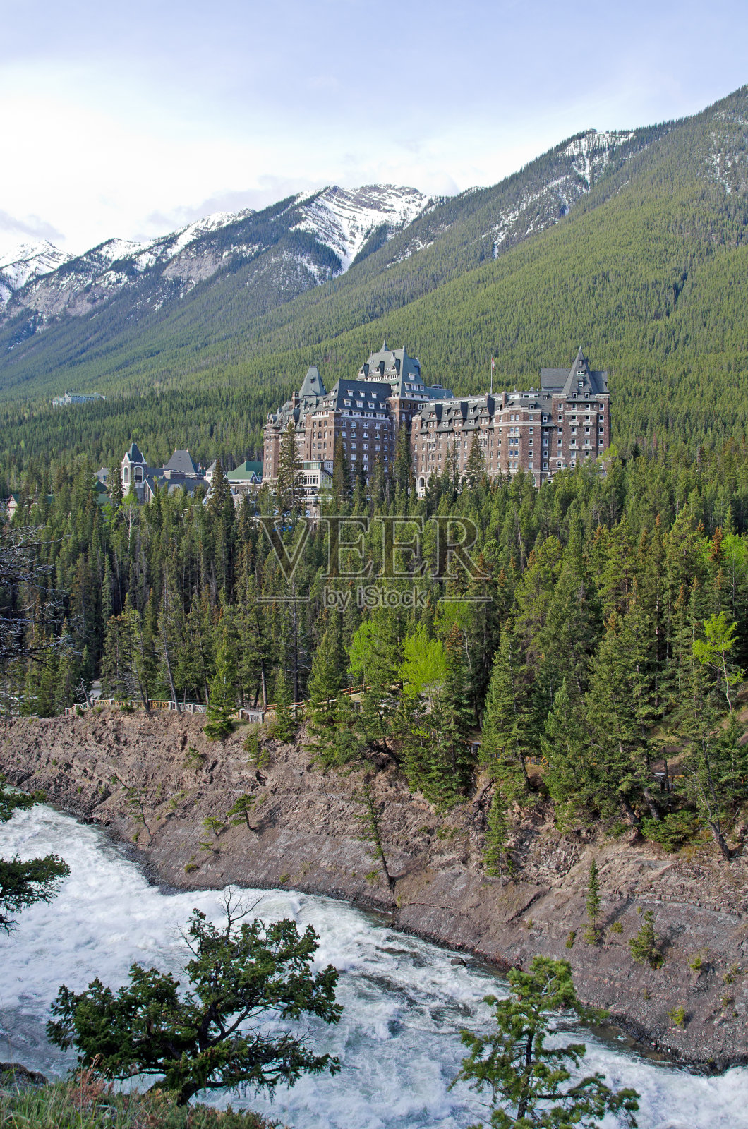 班夫温泉酒店和弓河风光照片摄影图片