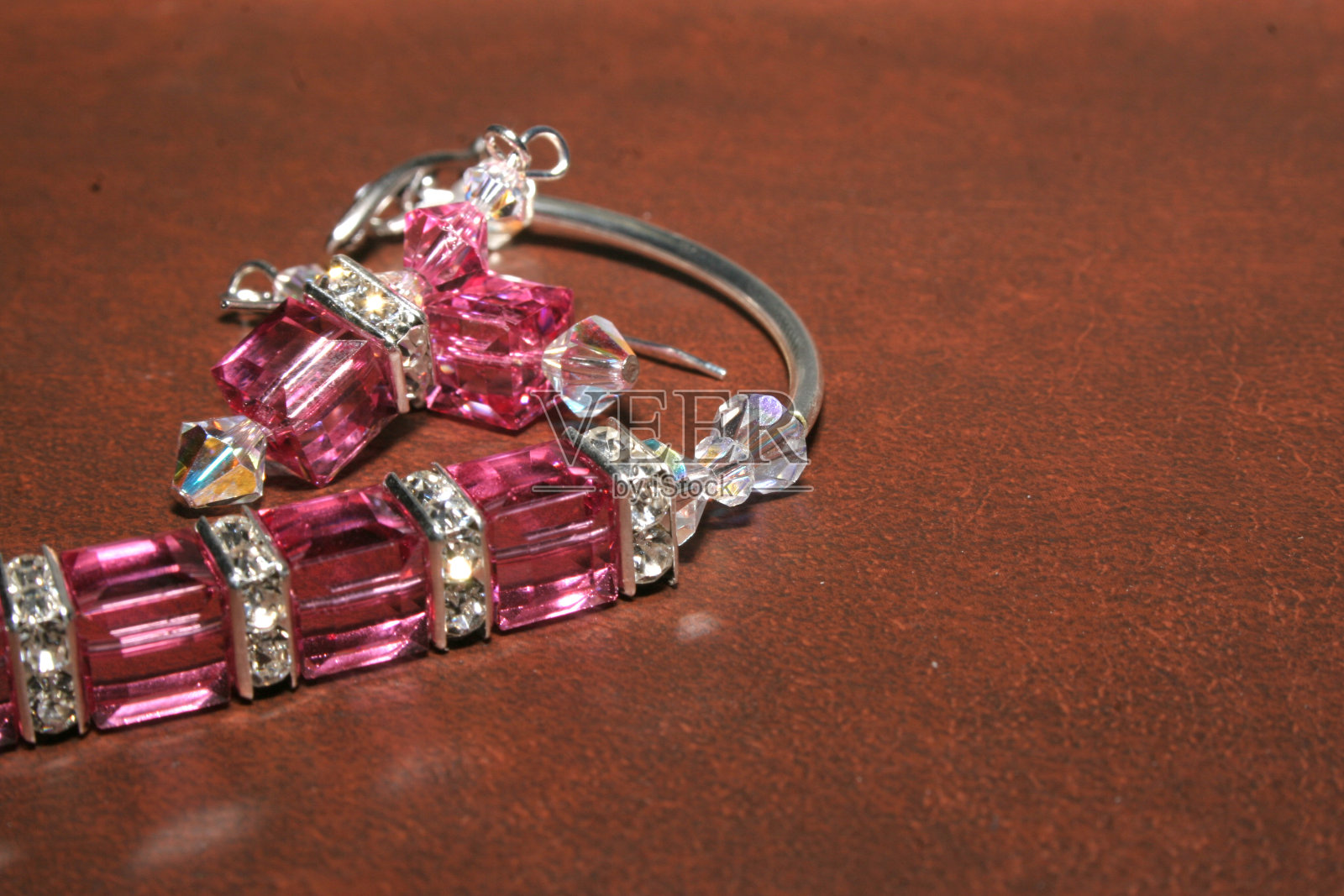 粉红色的珠宝照片摄影图片