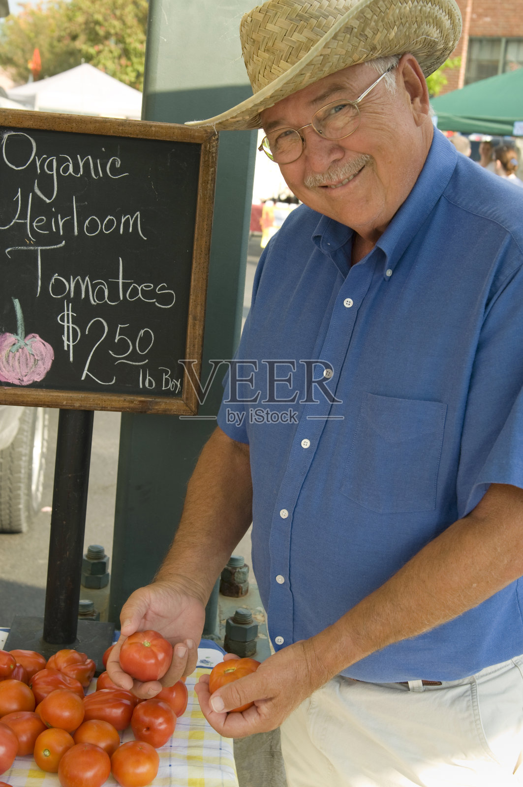 西红柿卖照片摄影图片