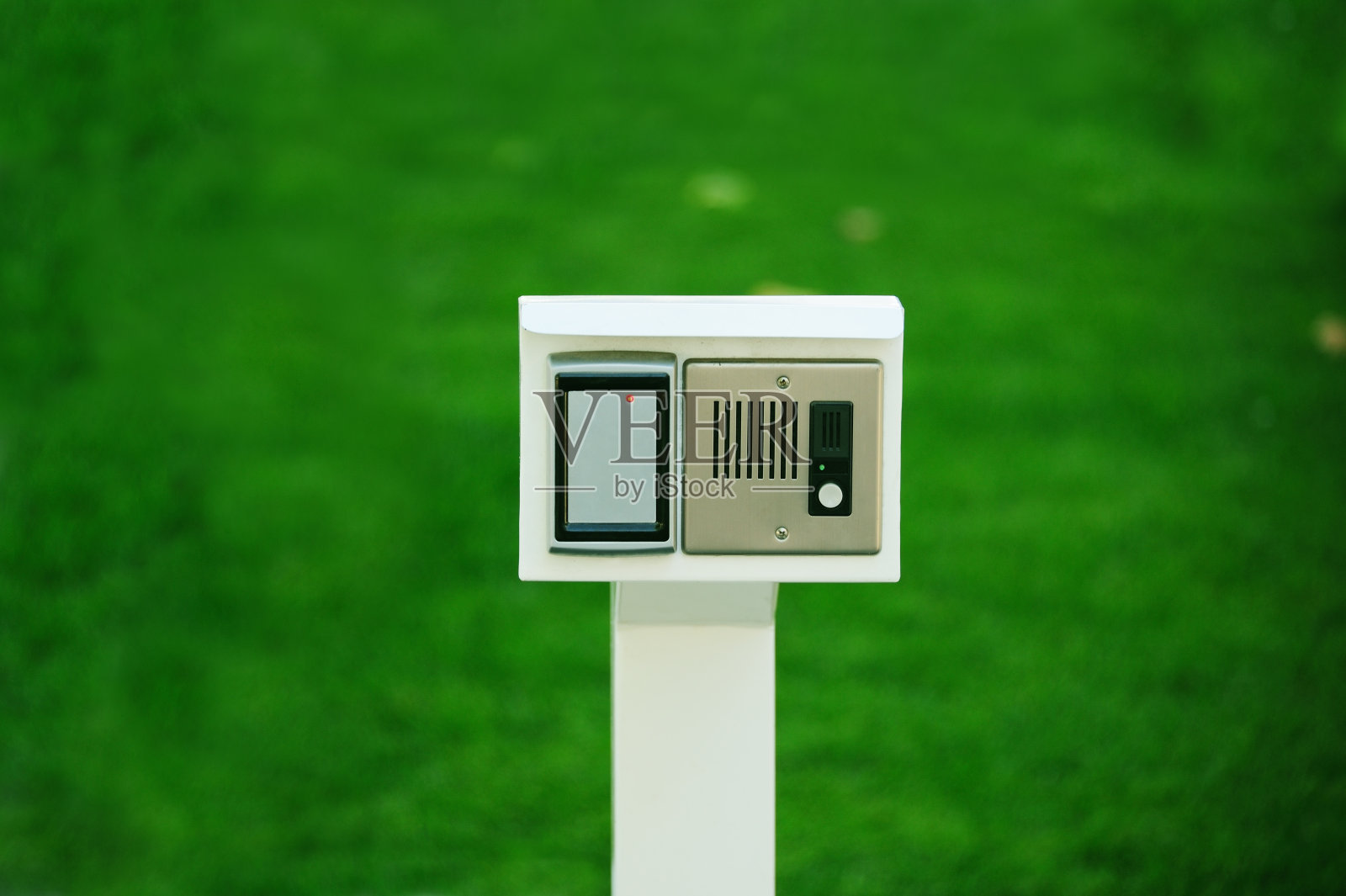 安全设备，扬声器，入口旁边的键盘照片摄影图片