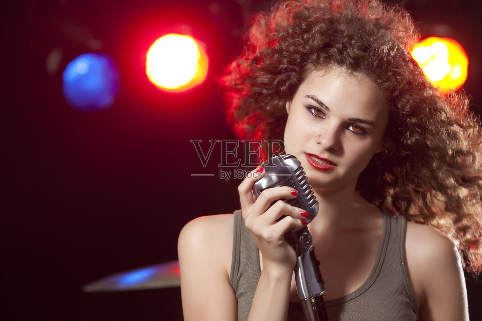 女歌手照片摄影图片