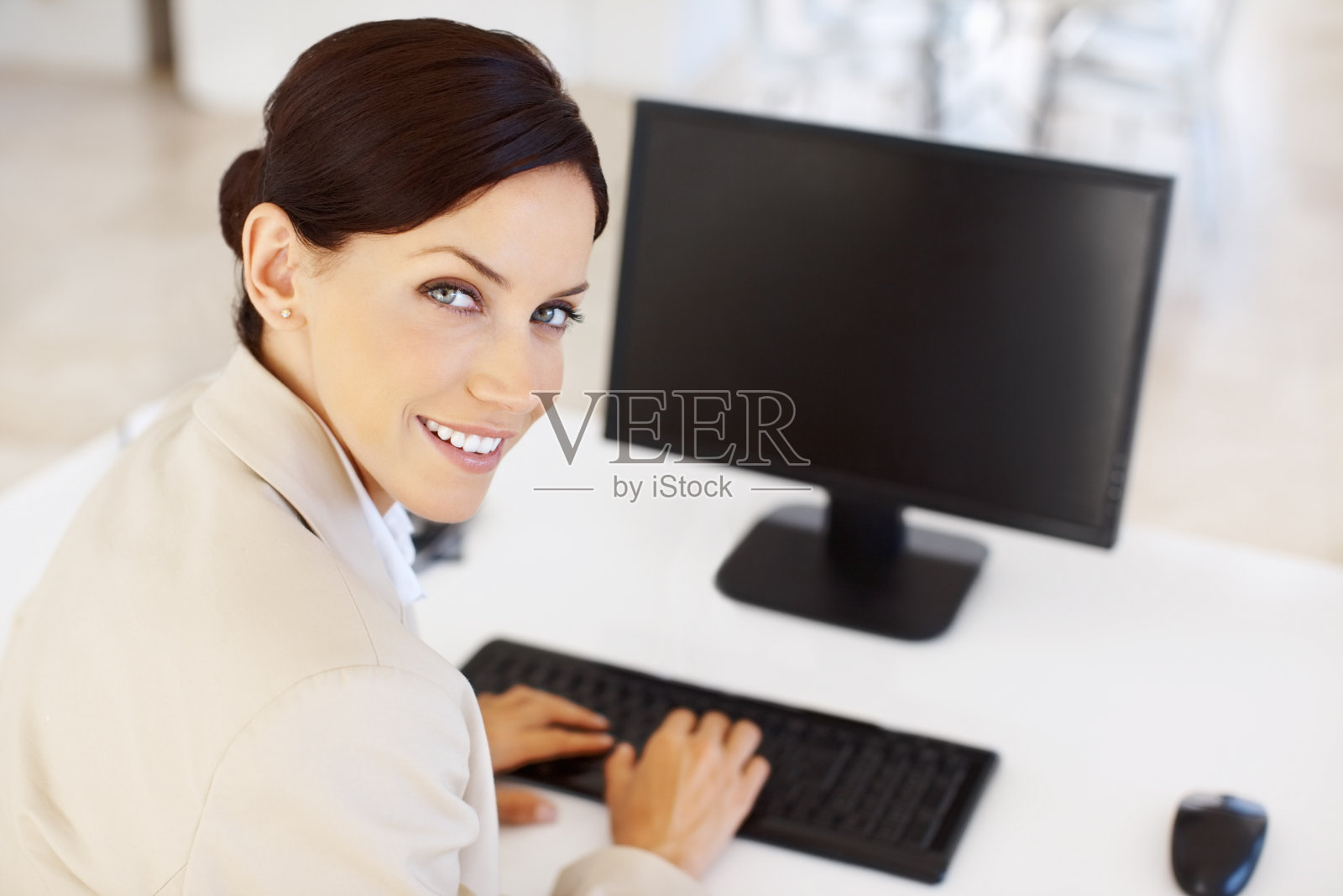 微笑的商业女性照片摄影图片