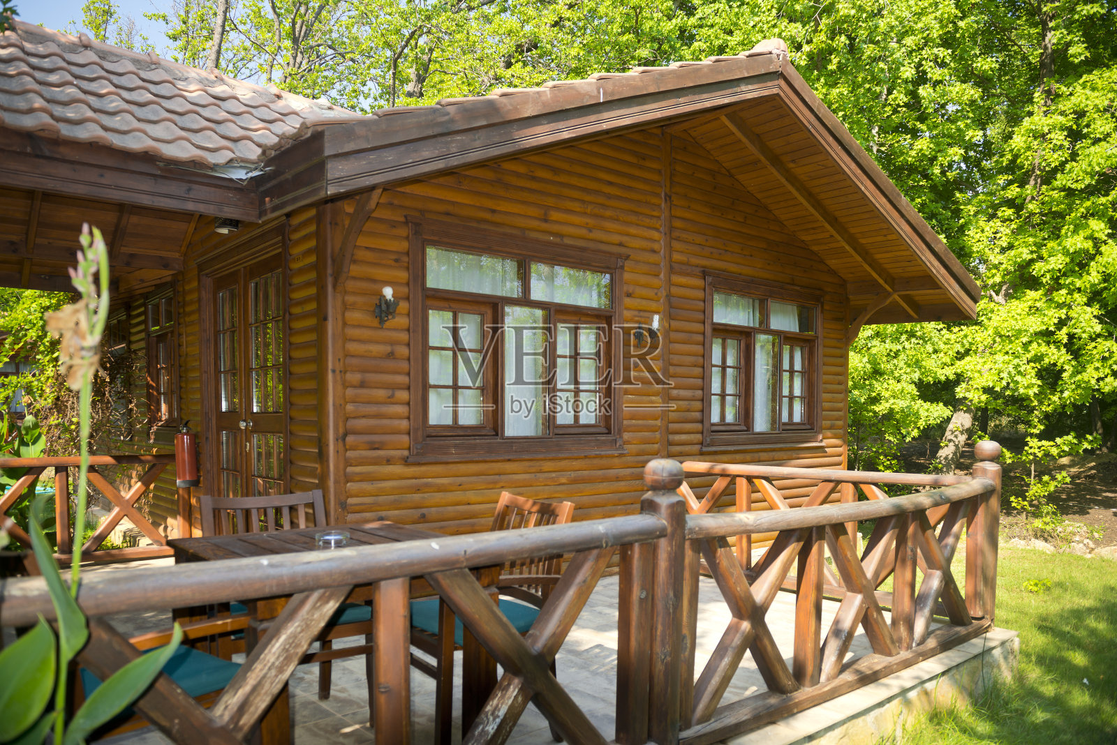 木制的房子照片摄影图片