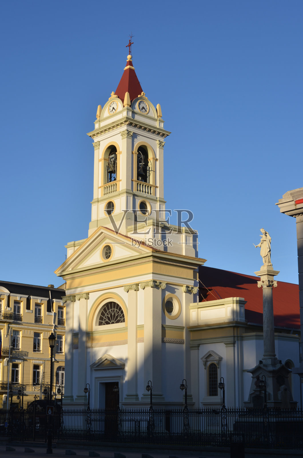 智利巴塔哥尼亚的教堂照片摄影图片