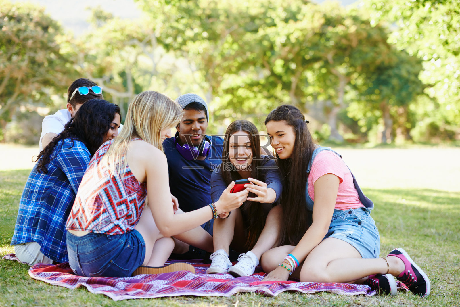 了解网上最新的八卦照片摄影图片