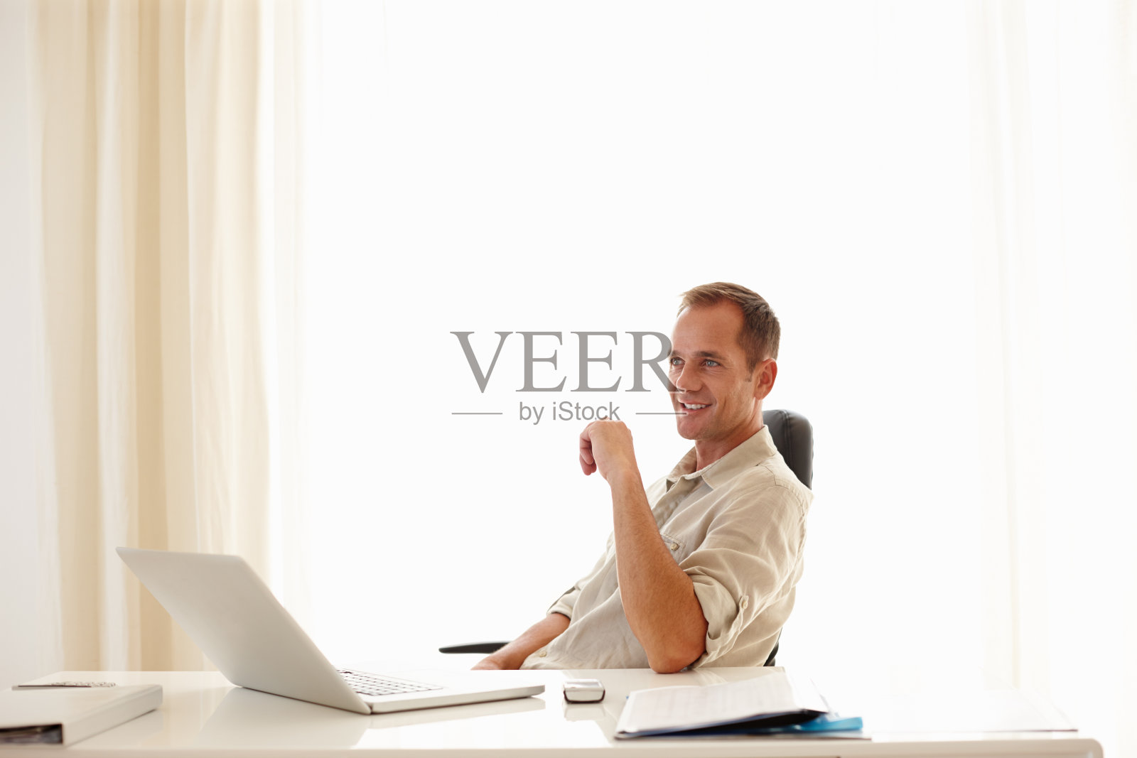 有自己的办公室真好照片摄影图片