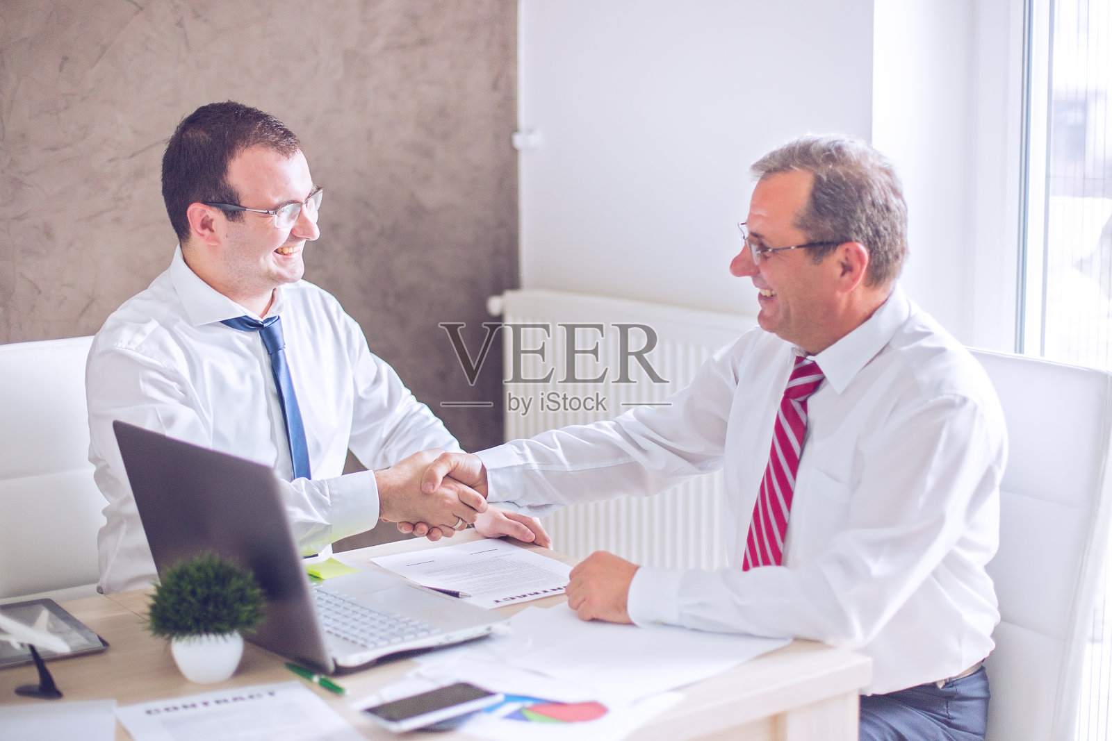 业务人员照片摄影图片