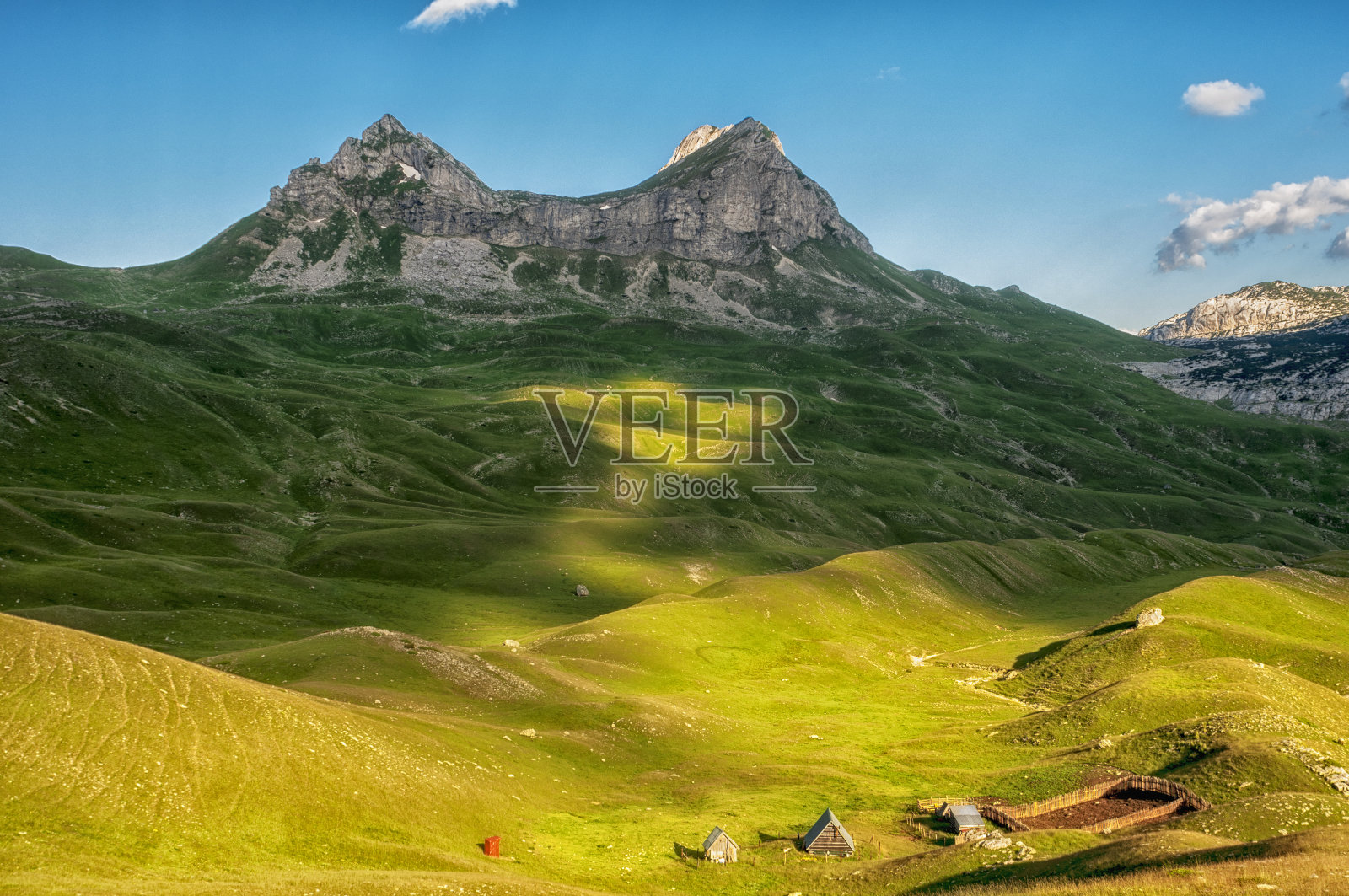 杜米托山照片摄影图片