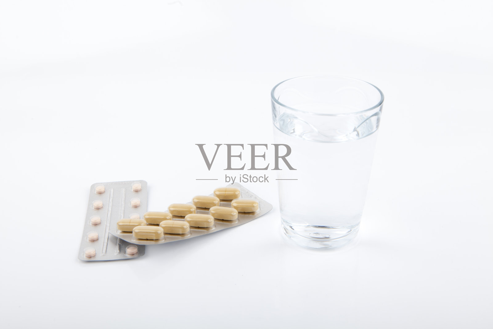 吃你的药照片摄影图片